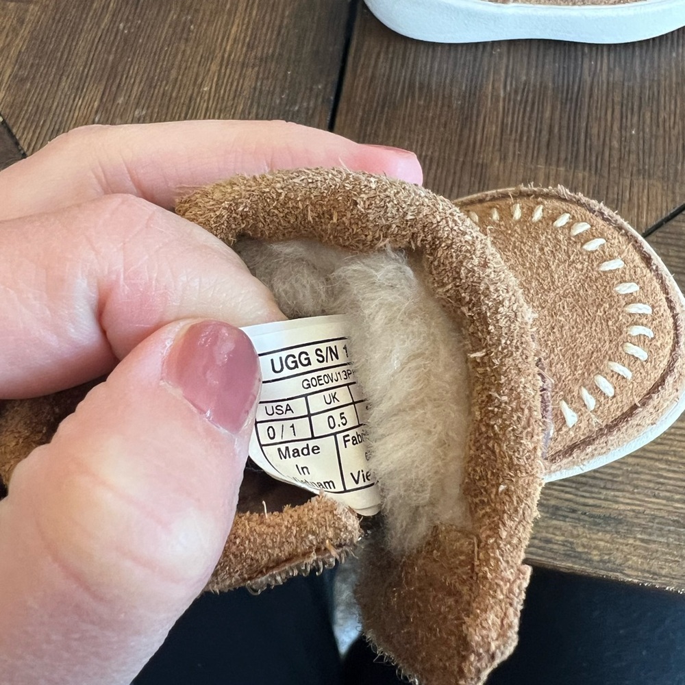 UGG Cali Moc Campfire Infant Boots - Picture 7 of 7
